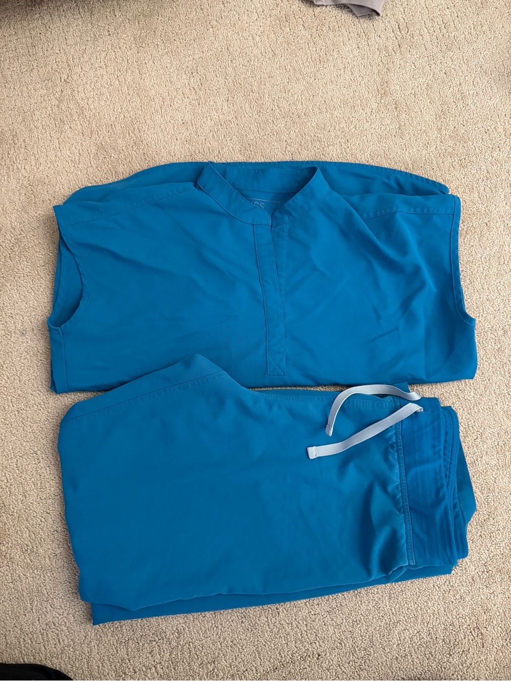 Figs Pacific Blue Scrub Set